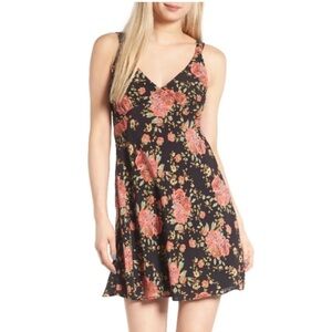 WAYF vlora black floral mini dress
